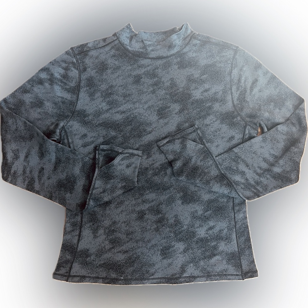 NWT The North Face SZ L black/gray “camo like” print mock neck layering top. - Picture 2 of 7